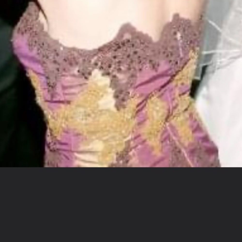 Gorgeous Jovani dress. Excellent condition. Comes with a matching scarf. - Picture 7 of 16